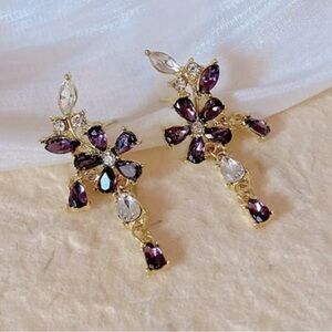 Jolies Fleurs Purple Zircon Earrings